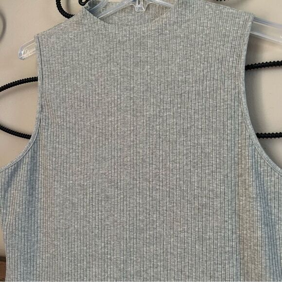 NWT Mittoshop Grey Ribbed Low Mock Sleeveless Layering Gray Tank Top - Picture 3 of 12